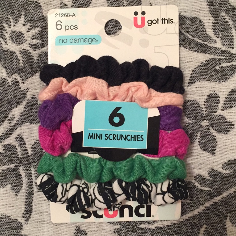 6 Mini Scrunchies